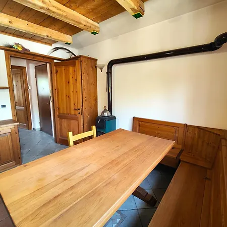 Out Sciatori Loft Apartman Pragelato